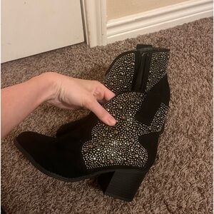black glitter western boots !! never worn! size 6.5